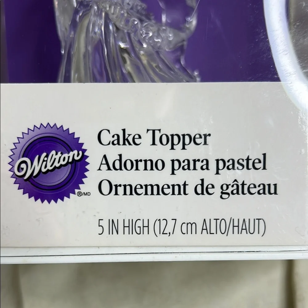 Wilton Clear Wedding Cake Topper